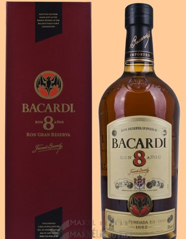 Bacardi 40% 8roč. 0,7L